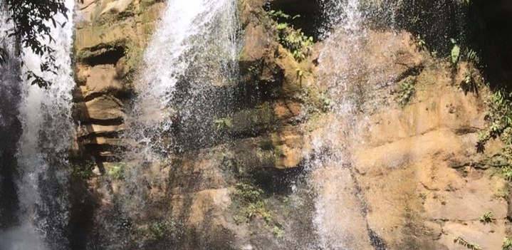 Menjelajahi Pesona Air Terjun Tosah di Puruk Cahu: Petualangan Menakjubkan di Hutan Kalimantan